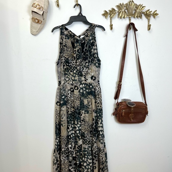 🆕Animal print fusion halter style maxi dress M - Picture 4 of 4